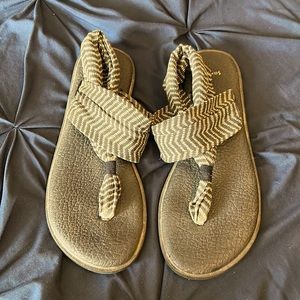 Sanuk yoga slings, size 10